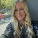 Holly Holm Instagram - On our way. Press conference #ufc300 🙂