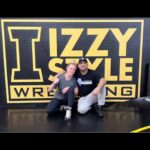 Holly Holm Instagram - Enjoying the wrestling grind this past week @izzystylewrestling ! Thank you to this amazing group of ladies for the hard work!! Let’s go!