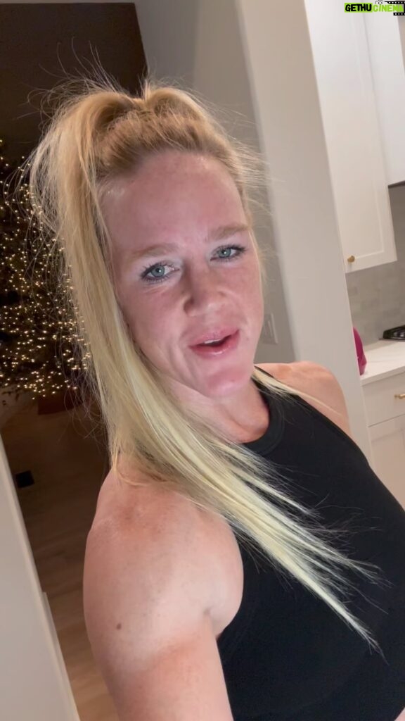 Holly Holm Instagram - Next weekend! Come work out with me!!! January 20th! 9:30-11:30 am. Jackson wink academy. ALL FITNESS LEVELS welcome! Workout will consist of cardio and bag work. SIGN UP at incredableadaptivemma.org click on Holly workout. All proceeds go to the incredable athletes. I’ll also have a few giveaway’s. Let’s have some fun! .