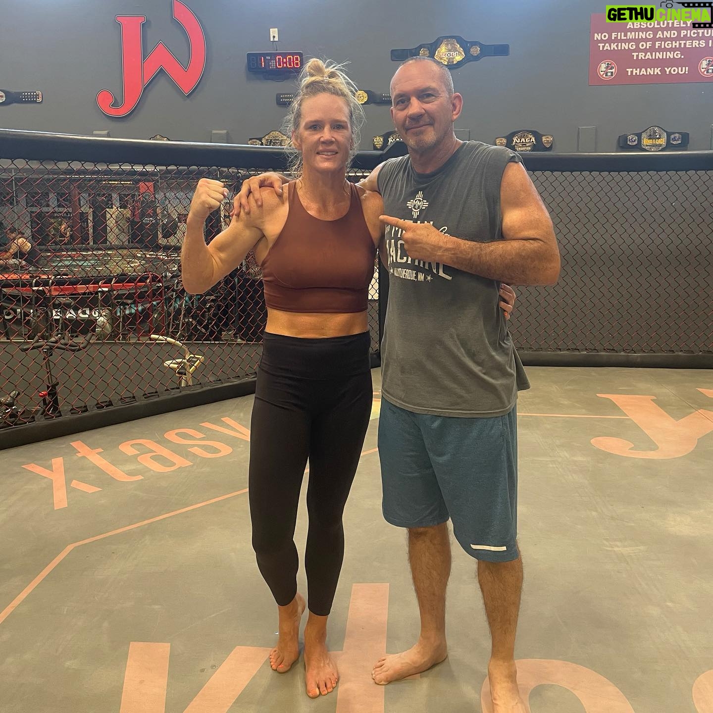 Holly Holm Instagram - Last hard day of camp. Thank you for the push always @mmacoachwink . This journey would not be the same without you. Team @jacksonwink_mma !!