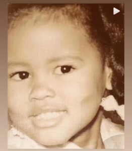 Holly Robinson Peete Instagram - You know when you have a friend for close to 40 years, you have so many photos that memorialize your friendship milestones you don’t even know which ones to post! (well actually I knew which I could NOT post 💃🏾💃🏾😅😅🤫) Welp @iamlelarochon and I are those friends!! …my favorite photos are of us pregnant together because that is a bond that can never be broken. 🤰🏽🤰🏽 it’s already your birthday here in Tokyo so I’m getting a jump!! It’s just so hard to believe we have lived over half our lives together🥹🥹🥹. Sending love out to you today, Lela!! Can’t wait to celebrate you!! 👏🏾👏🏾👏🏾👏🏾🎂🎂🎂🎂💙💙💙☀️☀️☀️☀️☀️ ♈️