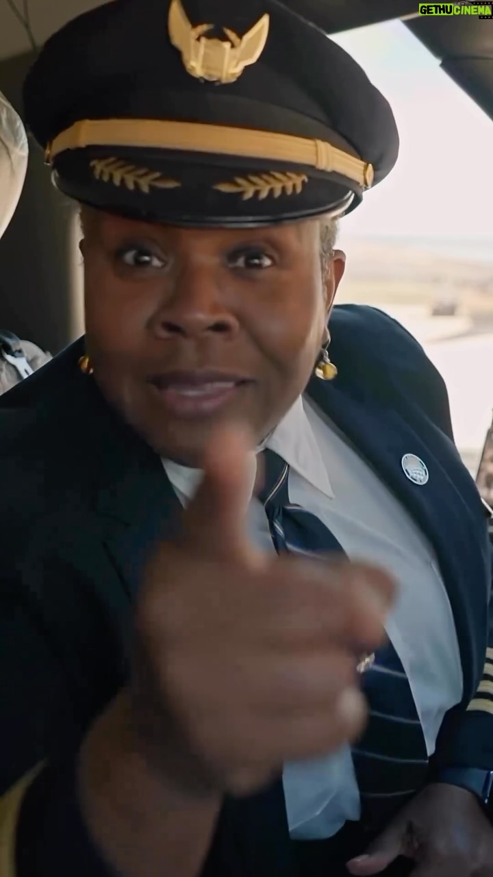 Holly Robinson Peete Instagram - DEFINITELY EARNED IT!!! ๐ฉ๐ฝโโ๏ธ๐ฅOut of all the disgusting backwards things I have heard said about DEI lately -the one that took me all the way out was when that Owens lady said she wouldnโt want to fly with a black pilots. Welp-then stay on the ground with your trifling self because I would be running to that cockpit to get my picture with Captain Theresa!! โ๏ธ ๐๐พ๐๐พ Source - @attorneycrump : This #historymaker is commanding aircraft in the sky, inspiring our youth to take the leap and fly! #RepresentationMatters Repost from @flywithaopa: Captain Theresa Claiborne undoubtedly has innumerable accomplishments and achievements. #womenshistorymonth