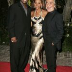 Holly Robinson Peete Instagram – I am so sad to hear about the passing up the great Roberto Cavalli. I reached out to him completely cold and asked him to do our @hollyrodfdn fashion show over 20 years ago. He didn’t know me from a can of paint. But he liked our mission and he was so compassionate. A truly generous man…At the home of @sugarrayleonard and @bernleonard18 we had our fashion show with Roberto. Serena and Venus came! So many A-Listers showed up …He was so gracious and gave everyone beautiful silk scarves that I still have today. @halleberry was our showstopper. He was an absolute dream to work with and really put us on the map for all the other designers we would eventually work with. 

rest in peace, beautiful kind man !!! #robertocavalli @roberto_cavalli 🙏🏾💜💔