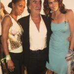 Holly Robinson Peete Instagram – I am so sad to hear about the passing up the great Roberto Cavalli. I reached out to him completely cold and asked him to do our @hollyrodfdn fashion show over 20 years ago. He didn’t know me from a can of paint. But he liked our mission and he was so compassionate. A truly generous man…At the home of @sugarrayleonard and @bernleonard18 we had our fashion show with Roberto. Serena and Venus came! So many A-Listers showed up …He was so gracious and gave everyone beautiful silk scarves that I still have today. @halleberry was our showstopper. He was an absolute dream to work with and really put us on the map for all the other designers we would eventually work with. 

rest in peace, beautiful kind man !!! #robertocavalli @roberto_cavalli 🙏🏾💜💔