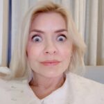 Holly Willoughby Instagram - When your son is playing drums and all you want to do is watch #mafsaustralia 😝 🥁 #itsfine #mafs #mumlife