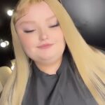 Honey Boo Boo Instagram - just WAIT for the pictures 🤩 wig 💇🏼‍♀️ @stizzygii install 💆🏼‍♀️ @tiasiaslays_ lashes 💄 @lashedby_dannii