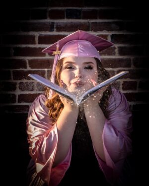 Honey Boo Boo Instagram - Grad pictures pt.2 🥹! I have less than 30 days until I graduate. I am so proud of myself and how far I have become there were points that I didn’t even think I would make it this far but I made it. 🎓