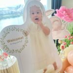 Honey J Instagram - 러브의 첫번째 생일✨🎂 우리 러브는 무엇을 잡았을까요?🙄 더 많은 러브 사진은 추후에 러브 계정으로 업로드 할게요 이름처럼 사랑 나눌 줄 아는, 사랑이 많은 아이로 잘 키울게요❤️ 많은 사랑 주셔서 감사합니다🙇🏻‍♀️