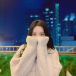 Hong Jin-young Instagram - 앞머리 있으면 없고싶고 없으면 있고싶고 #갈대야갈대내마음은갈대🌾☺️