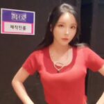 Hong Jin-young Instagram - 대기실 다 못돌았는데.. 선배님들한테 딱걸림😅 Mbn #불타는트롯맨 12월20일 9시10분pm 많은 시청 부탁드립니다♡
