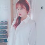 Hong Jin-young Instagram - 촬영듕3 11월2일 새앨범으로 컴백합니다아앙~~~♡ #둑흔 #D-21 #커밍쑨🙊
