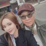 Hong Jin-young Instagram - 똑똑~~지금 #tv조선 식객 허영만 선생님과 백반기행 방송하고있네용^^ 이방송 끝나면 야식에 #술한잔해요 들으시는거 오때여?ㅋㅋ 깨알 홍보💕 좋은밤 보내세용!!🥰