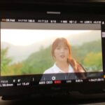 Hong Jin-young Instagram - 촬영중 잠시 쉬는시간에 뮤비짤 던지고 #휘리릭 이제 6시간쪼곰 안남았어요오~~♡ 오늘!! 6시pm 신곡 #안돼요 안들으면 #안돼요 #neverever 작곡×황치열 작사×갓떼리C #둑흔💕