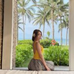 Hong Jin-young Instagram - 사진만보면 놀러간줄🤭 #잠깐사진찍은게다인건안비밀ㅋ #저긴다낭 #난지금서울 #오늘날씨 #완전여름날씨☀️