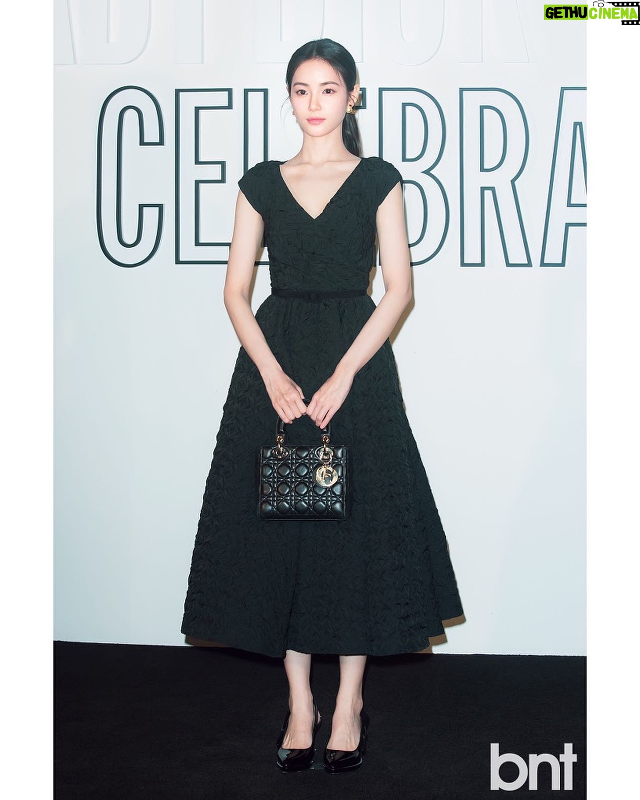 Hong Su-zu - 64.1K Likes - šš»āāļøš¤ššš @dior