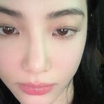 Hong Su-zu Instagram - 쪼끔 늦었지만 건강하고 행복한 2024년 보내시길!! 🙆🏻‍♀️🩷