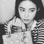 Hong Su-zu Instagram - ‘Lady Dior Celebration’ 전시가 9월 2일 선보입니다. @Dior #LadyDior #광고