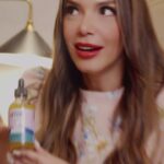 Hony Estrella Instagram - Amo mis productos @ymak_rd 😍 entre tantos cambios de peinado debemos cuidar nuestro cabello 💇🏼‍♀️ darle amor y protegerlo del calor 🔥 🙆🏻‍♀️ que tu cabello no pare de crecer!