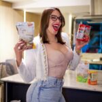 Hony Estrella Instagram – Me encanta esta fibra quemadora 🫶🏻 poder combinarla con ejercicios, dejando de consumir azúcar y tomando agua suficiente durante el día 🤓 pude ir viendo pequeños cambios en mi 💃 puedes consultar en @integralesproeden para adquirir los ricos batidos y las fibras.