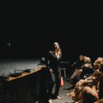 Hony Estrella Instagram - Pórtate Bien Gracias @hony_estrella & @vicentsant por confiar en mi trabajo y más en los momentos de presión. Una experiencia única trabajar el teatro 🎭. Con 3 meses de muchos ensayos y preparaciones para poder lograr el objetivo. Esta es la primera de muchas que vienen 🙌 gracias. Dirección: @vicentsant Interprete: @hony_estrella Producción de videos @anakaleki @cgabrielgc Video Recap: @andersonvaldezd Fotografías: @hillaryhollings_ Gracias Equipo lo logramos 🙌🫶