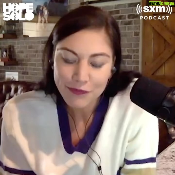 Hope Solo Instagram - The college football season starts this week, so on the newest episode of HOPE SOLO SPEAKS I was joined by nicole_auerbach to work through my feelings about balancing athlete empowerment and the traditions I love. Link in bio!