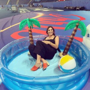 Hope Solo Instagram - Ahh the #WWC19 lounge life... 🌴 🌊