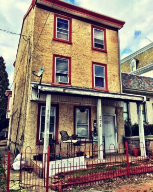 Hope Solo Instagram - With the #NWSLDraft happening today I couldn’t resist a #tbt. 
Here’s the first home I could rent on my $25K pro salary as a 1st round draft pick in 2003. How much has changed?!
