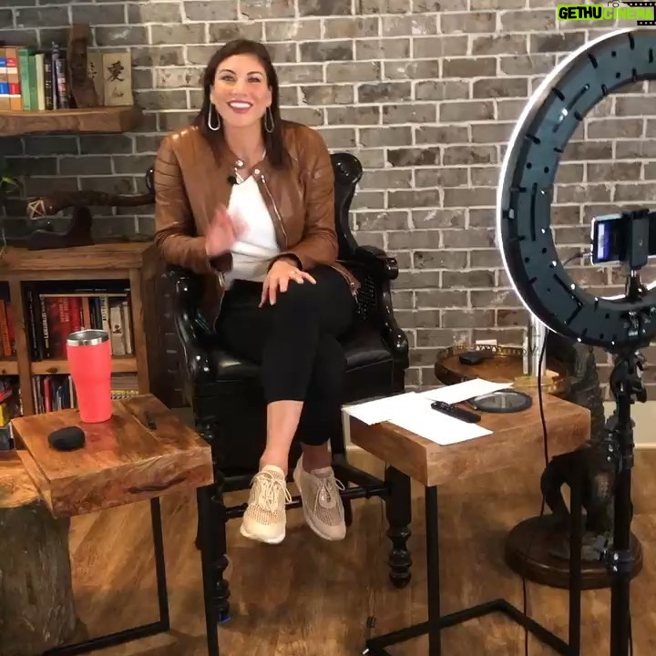 Hope Solo - 9.2K Likes - Anyone interested in a little look behind the scenes before we record #WeekendWinners?
π‘ π₯ π¬ @ π‘
Catch the show tonight at 7PM EST only on @beinsportsusa