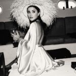 Huda ElEtrreby Instagram - Vintage soul 🥂 Photographer @aminazaher Stylist @mohamedashraff Dress @miojofficial_ Hair & makeup @agneshkah Management @digitentworld Earrings @versace