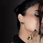 Huda ElEtrreby Instagram - @balmain @versace