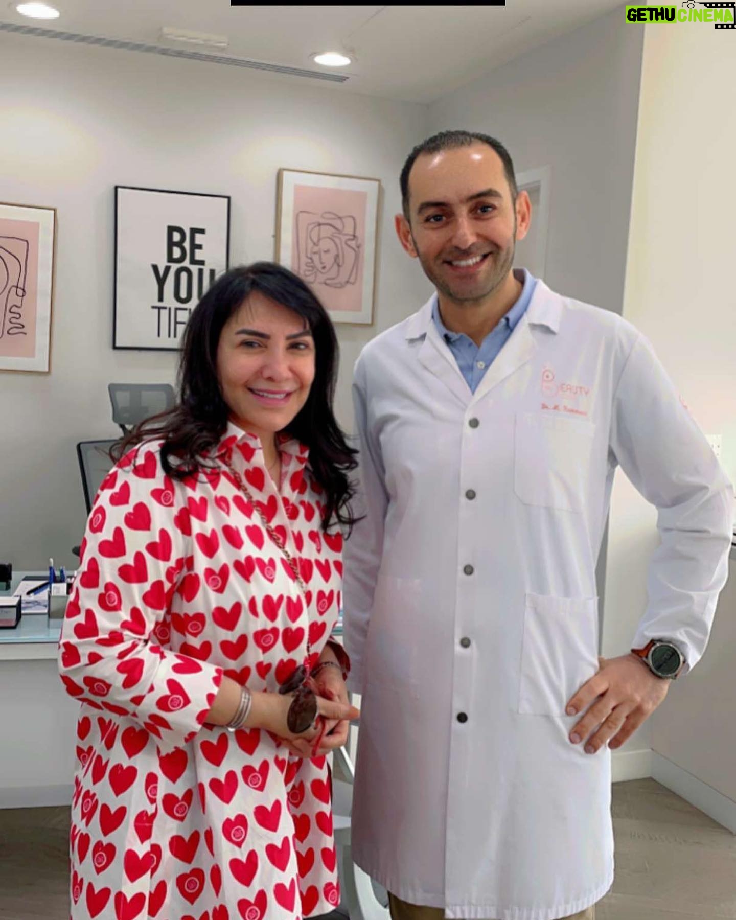 Huda Husain Instagram - دكتور محمد حمود وعملية جفوني القادمه بتكون معاه في عيادة بيوتي كلينك @beautyclinick