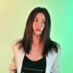 Huh Yun-jin Instagram - 흑발이 그립ㄷㅏ