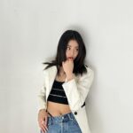 Huh Yun-jin Instagram - 흑발이 그립ㄷㅏ