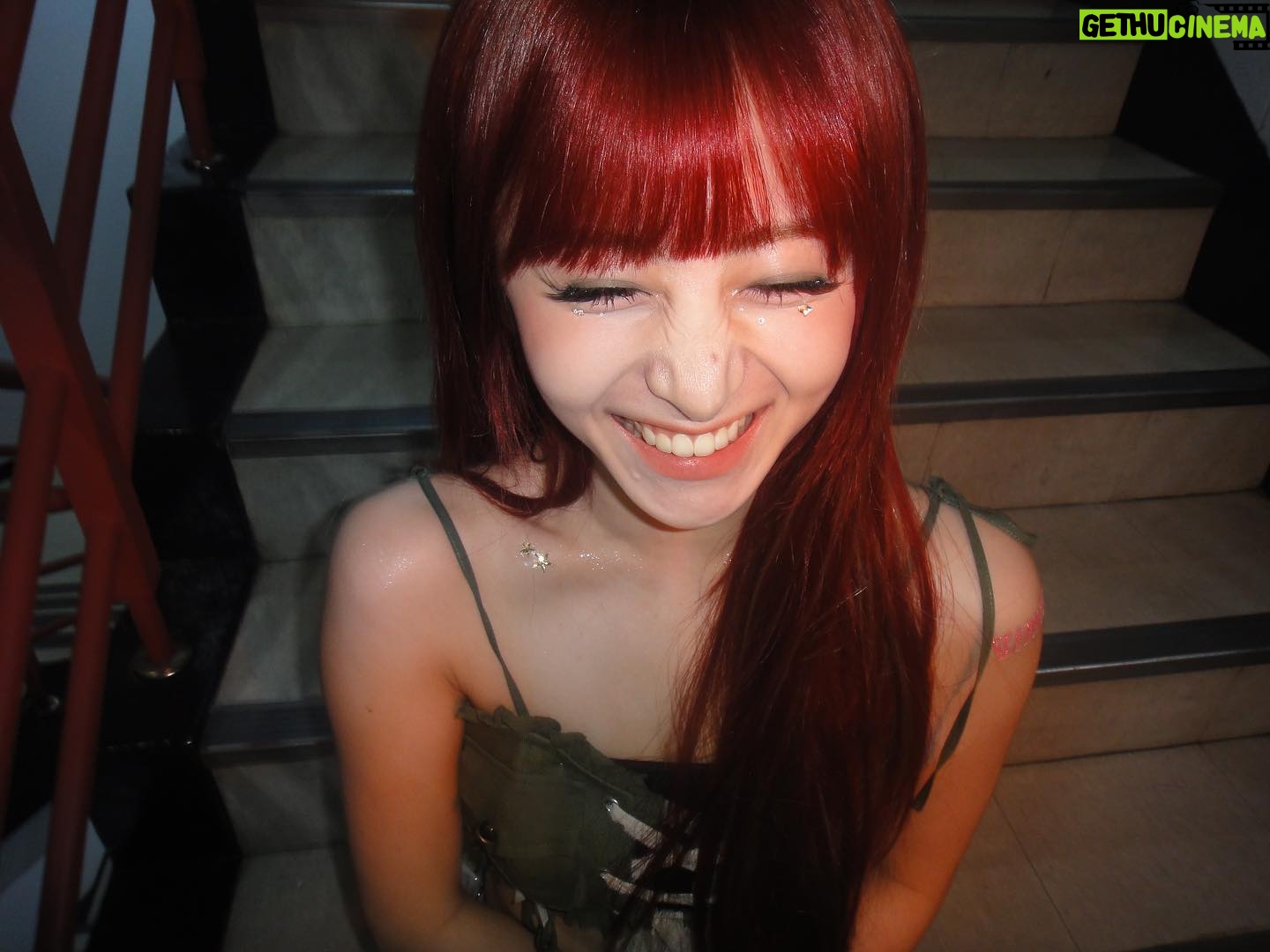 Huh Yun-jin Instagram - 피어나, 덕분에 핌둥이들 3주 동안 너무 행복했어요 ˚ʚ♡ɞ˚