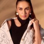 Huma Qureshi Instagram – Looks 🫶 

Styled by @sanamratansi
Team @sanjamkaur92 @navikshajain
@nancyladdha
Wearing @aroundthecityshop
@spiffypublicrelations
Earrings @hannan.jewelry
Rings @azgaofficial
Heels @taoparis.in
Hair @rakshandairanimakeupandhair
Makeup @ajayvrao721