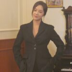 Hwang Jung-eum Instagram - 🖤