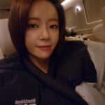Hwang Jung-eum Instagram - 요즘감기걸린라희...너므아파서골골 하나도안아파보이는게신기한내얼굴👩 신기해서올려봄🤣🤣🤣 이번감기너므쎄여. 다들따뜻하게입구댕기세유💕 #변장술#기술덕분인가#나래의기술