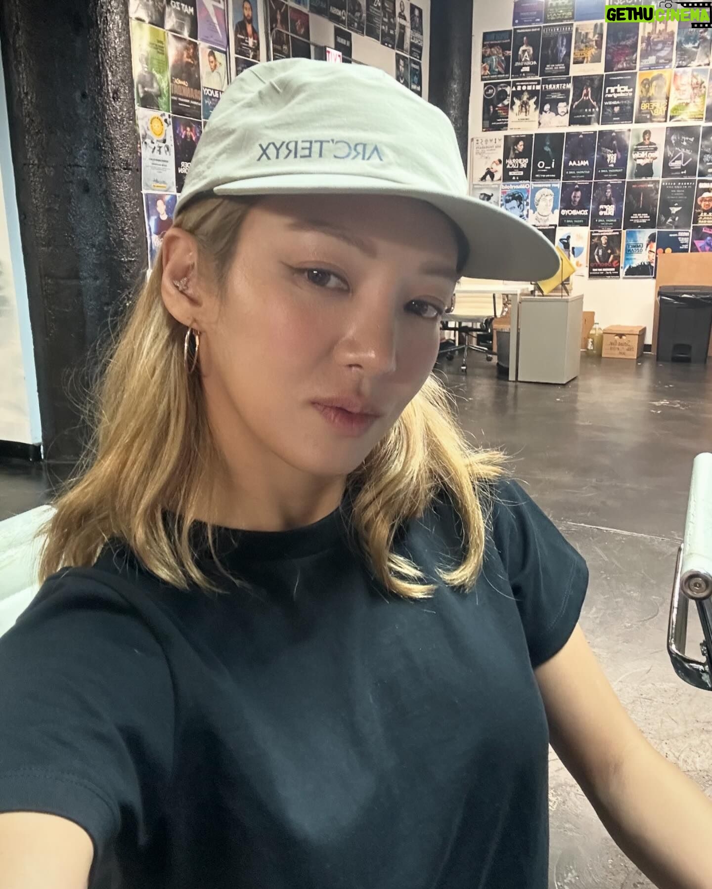 Hyoyeon Instagram - C H I C A G O 🎻 . #DJHYOTOUR #DJHYOTOUR2024 #DJHYOTOUR2024_CHERRYBLOSSOM #HYO #효연 #GirlsGeneration #소녀시대