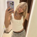 Hyoyeon Instagram – 맘에들어 new hair style🪽