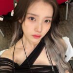 IU Instagram - 싱애나 나의 영원한 라이벌♥️ 헐콘 in Singapore 🫶