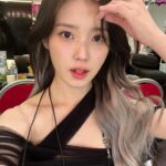 IU Instagram - 싱애나 나의 영원한 라이벌♥️ 헐콘 in Singapore 🫶