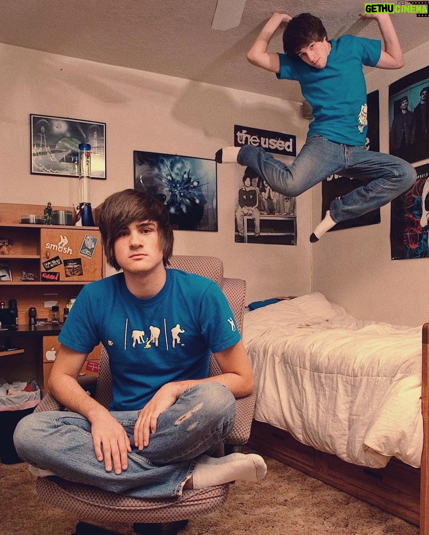 Ian Hecox - 166.4K Likes - flashback to the first smosh photoshoot we ever did in 2006 - now celebrating our new show Flashback with Smosh on the SmoshCast channel!