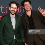 Ian Hecox Instagram - I can’t believe we won the Streamy Award for Thiccest Ass 🤩. Thank you Streamy Awards! Suit @viggotailoring Shirt @tedbaker Shoes @scarosso Stylist @rhondaspiesstylist