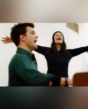 Idina Menzel Instagram - @wicked_musical #Broadway rehearsals, Summer 2003. Worked our asses off. Had the best time doing it. #WICKED20 #OGG #OriginalGreenGirl
