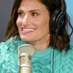 Idina Menzel Instagram - @idinamenzel: Professional 2-Stepper 💃🤣 Hear more with @dirrtykingofpop during her #TikTokRadio IRL interview at the link in bio!
