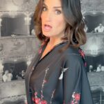 Idina Menzel Instagram – Part 2: Waking up the #Beast for the night. 🪩 #DramaQueen