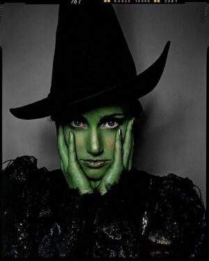 Idina Menzel Instagram - This is my favorite Elphie photo of all time. Who said the Wicked Witch of the West couldn’t be glamorous?

Photo by @henryleutwyler #OGG #OriginalGreenGirl #WICKED20