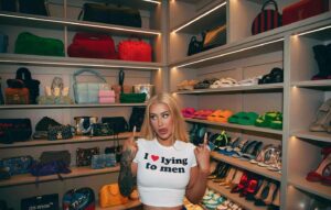 Iggy Azalea Instagram - Kidding… 😉
