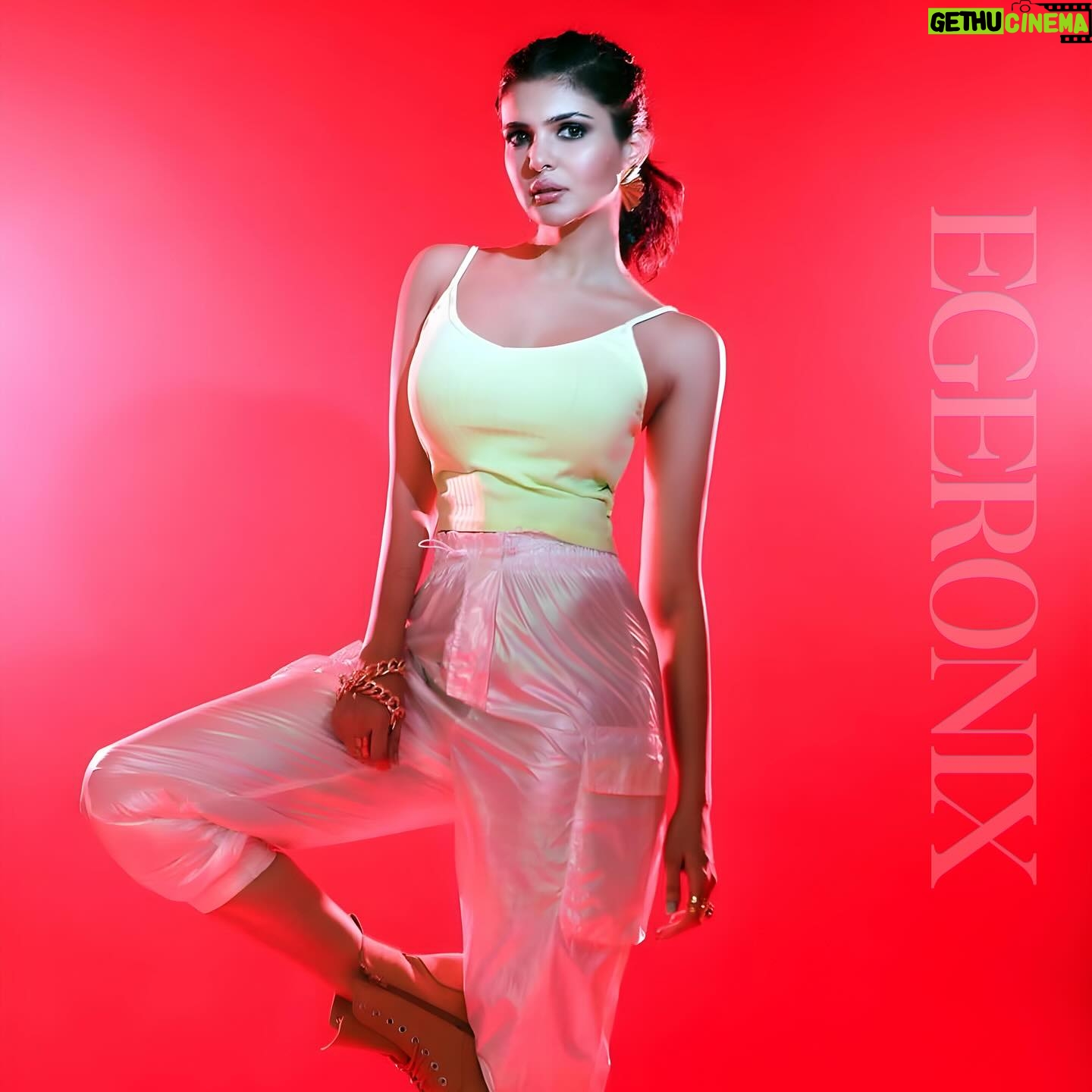 Ihana Dhillon Instagram - ✨ Meet Ihana Dhillon, our cover star, whose remarkable journey from modest beginnings to Bollywood acclaim epitomizes the fusion of simplicity and stardom. 🌟🎬 Ihana’s early experiences in modeling in New York and acting courses set the stage for her film debut, catapulting her into the limelight. Her standout performance in “Hate Story 4” demonstrated her ability to handle complex characters with ease, establishing her as a versatile force in the film industry. Known for her humble approach, Ihana sees each role as a fresh challenge, continually seeking to expand her skills and embrace diverse characters. Her dedication to her craft makes her relatable and admired, maintaining her connection to her roots while shining in the glamorous world of cinema. Celebrate with us as we delve into the life of Ihana Dhillon, a true embodiment of beauty, talent, and sincerity. Discover her inspiring story in our latest issue! 📸✨ Pr Agency:@shimmeryentertainment