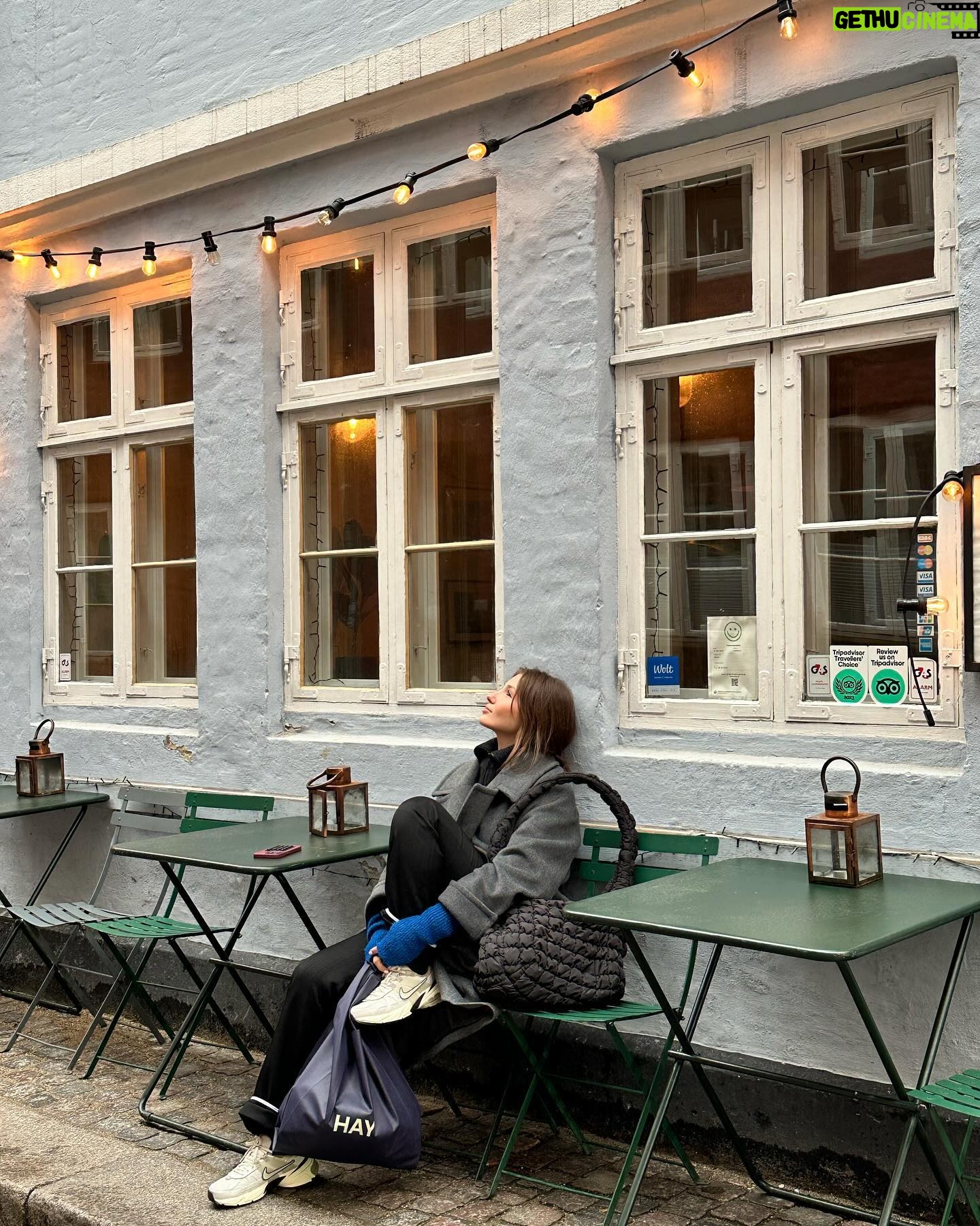Ilayda Akdoğan Instagram - dreaming about copenhagen summer because weather is not on my side this time🥶